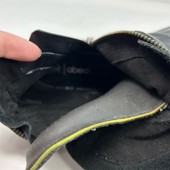 Abeo Women's Calla Black Ruched Leather Ankle Booties Size 7 Outside Zipper - Picture 14 of 15